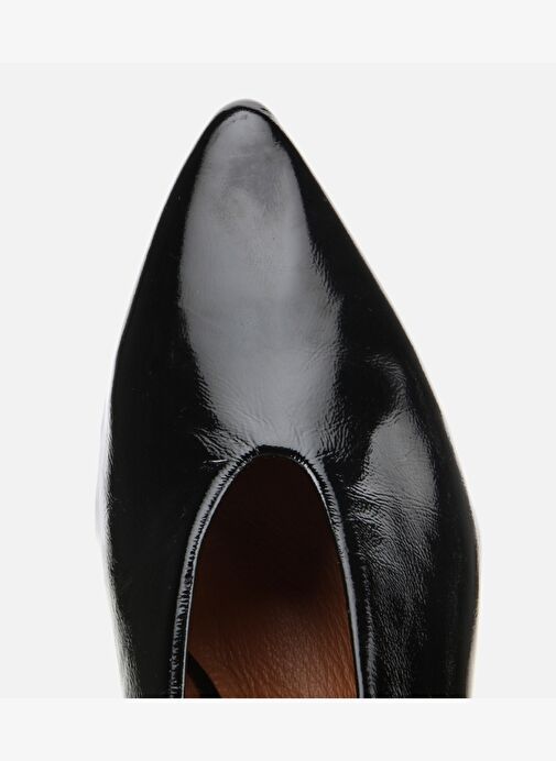 Kadın Rugan Deri Siyah Yumuşak Dokulu Kalın Topuklu Ayakkabı 01AYH315500A100 - Görsel 6