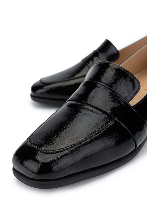 Tamer Tanca Kadın Hakiki Deri Siyah Rugan Topuklu Ayakkabı - Görsel 4