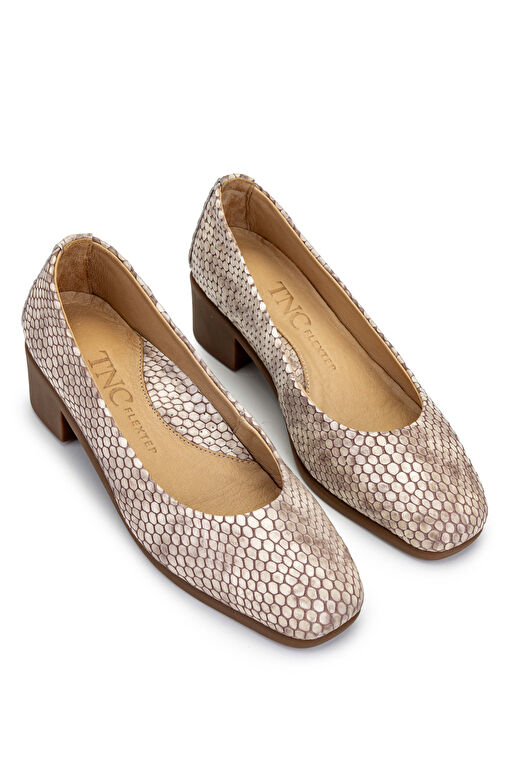 Tamer Tanca Siyah Kadın Rugan Klasik Ayakkabı 922 25143222 BN AYK SK24-25 - Görsel 3