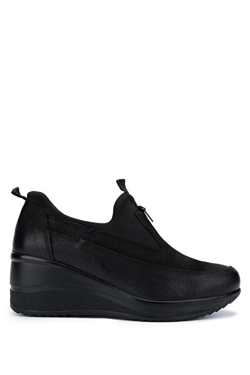 Tamer Tanca Siyah Kadın Rugan Günlük Ayakkabı 322 2111522 BN AYK SK24-25 - Görsel 2