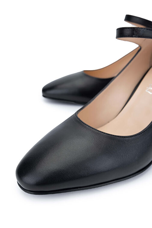 Tamer Tanca Siyah Kadın Deri Topuklu Ayakkabı 1055 2703 BN AYK SK24-25 - Görsel 4