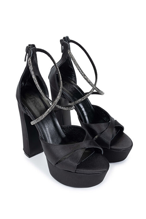 Tamer Tanca Kadın Hakiki Deri Siyah Saten Topuklu Ayakkabı - Görsel 3