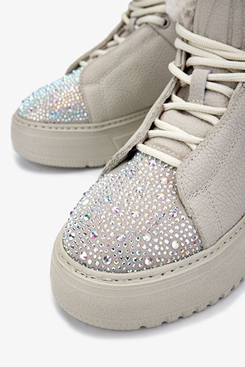 Valmenti Kadın . Casual Bot - Görsel 4