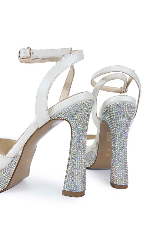 Tamer Tanca Kadın Suni Deri Beyaz Saten Topuklu Ayakkabı - Görsel 5