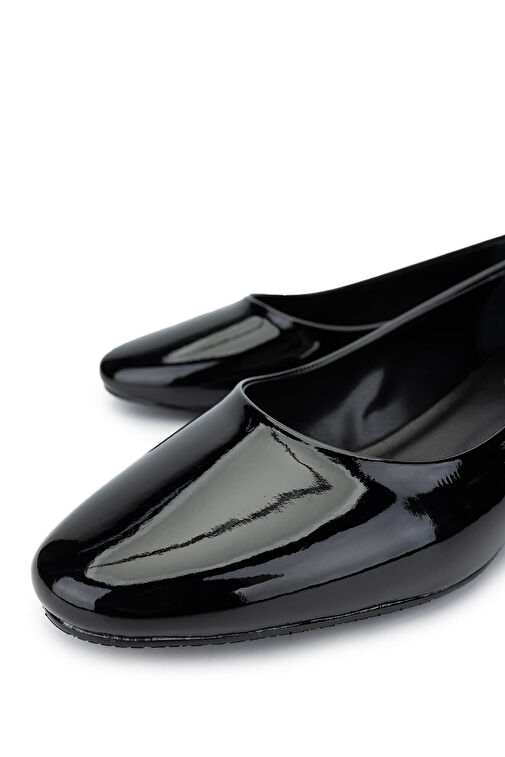 Tamer Tanca Kadın Suni Deri Siyah Rugan Topuklu Ayakkabı - Görsel 4