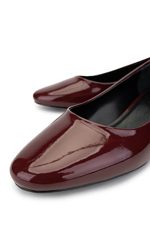 Tamer Tanca Siyah Kadın Rugan Topuklu Ayakkabı 1073 118 BN AYK SK24-25 - Görsel 4