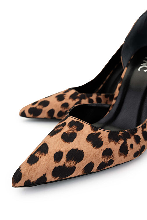 Tamer Tanca Siyah Kadın Rugan Stiletto 1073 613 BN AYK SK24-25 - Görsel 4