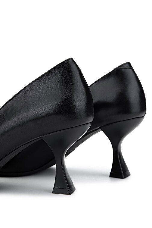Tamer Tanca Kadın Hakiki Deri Siyah Deri Topuklu Ayakkabı - Görsel 6