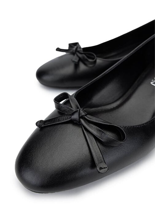 Tamer Tanca Kadın Hakiki Deri Siyah Analin Topuklu Ayakkabı - Görsel 4