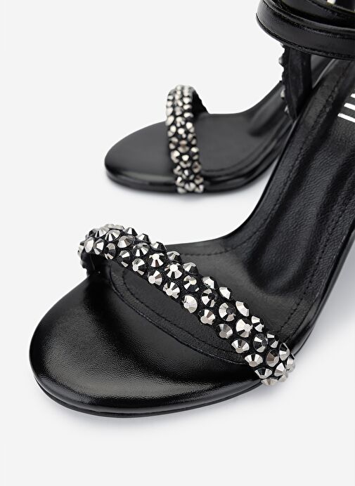 Valmenti Kadın Suni Deri Siyah Topuklu Ayakkabı - Görsel 4