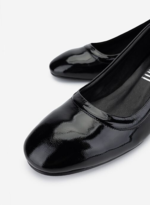 Valmenti Kadın Hakiki Deri Siyah Rugan Topuklu Ayakkabı - Görsel 4