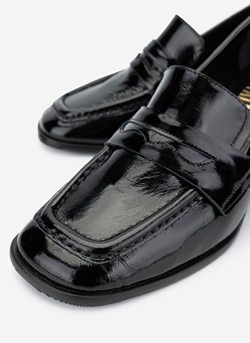 Valmenti Kadın Hakiki Deri Siyah Rugan Topuklu Ayakkabı - Görsel 4