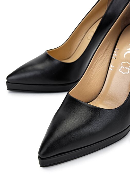 Tamer Tanca Kadın Hakiki Deri Siyah Deri Topuklu Ayakkabı - Görsel 4