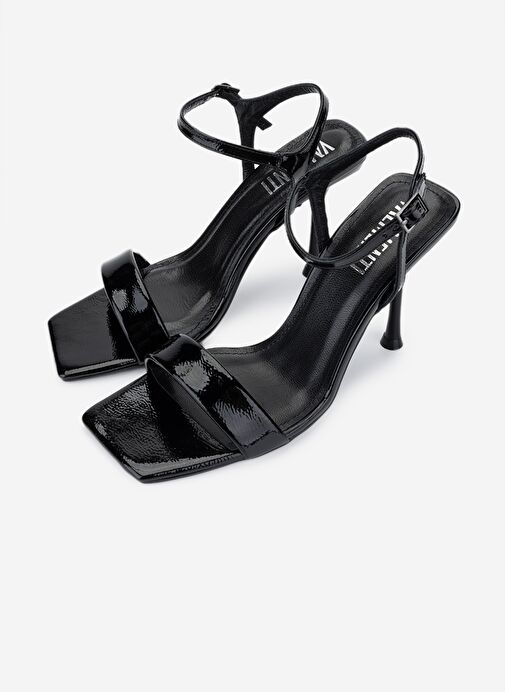 Valmenti Kadın Suni Deri Siyah Rugan Topuklu Ayakkabı - Görsel 7