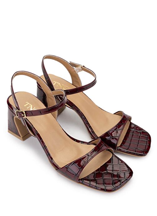 Tamer Tanca Kadın Suni Deri Bordo Topuklu Ayakkabı - Görsel 3