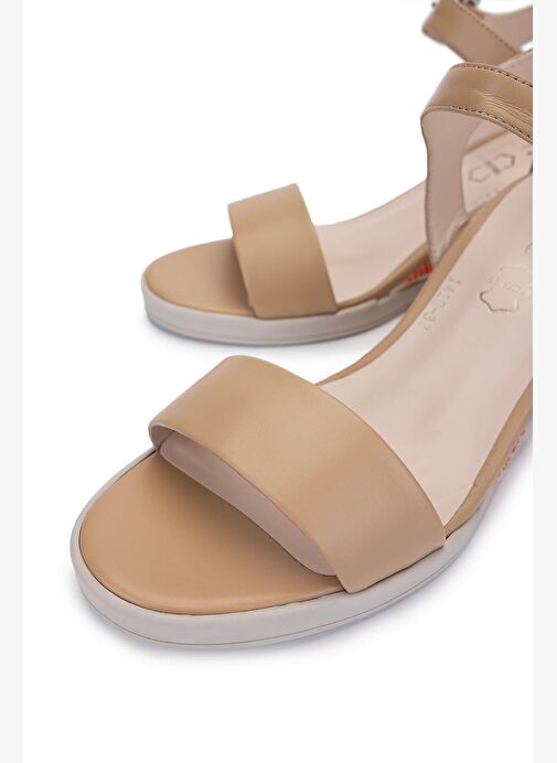 Tamer Tanca Kadın Hakiki Deri Camel Topuklu Ayakkabı - Görsel 4