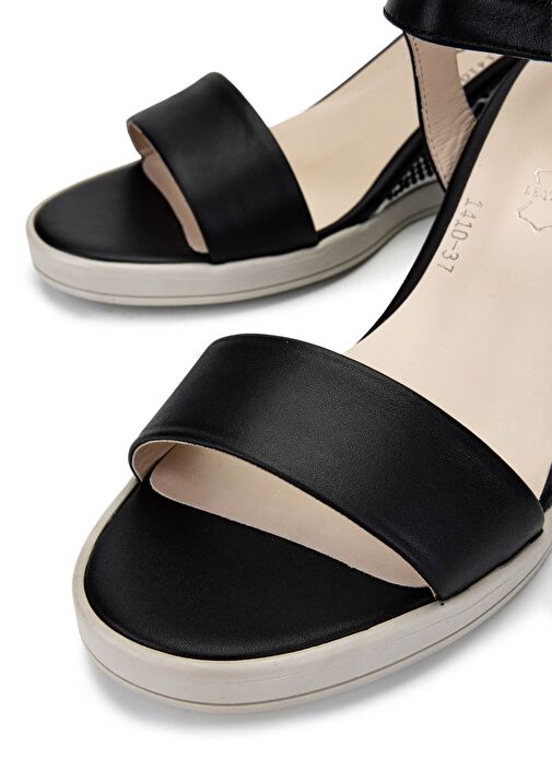 Tamer Tanca Kadın Hakiki Deri Siyah Topuklu Ayakkabı - Görsel 5