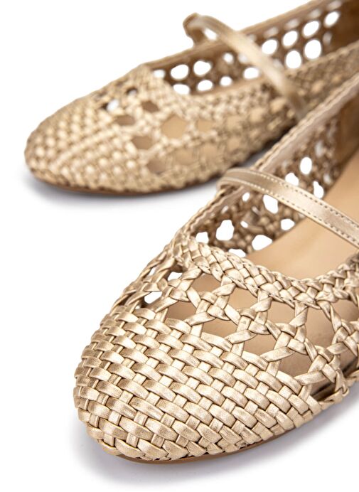 Tamer Tanca Kadın Suni Deri Altın Babet Ayakkabı - Görsel 5