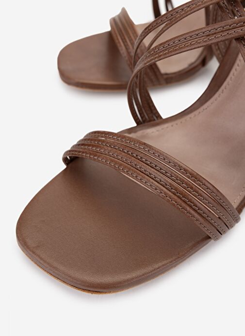 Valmenti Kadın Hakiki Deri Topuklu Ayakkabı - Görsel 4