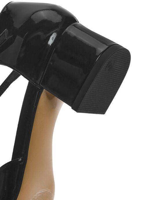 Kadın Siyah Bilekten Tokalı Kısa Kalın Topuklu Rugan Deri Ayakkabı 25SFD140916 - Görsel 9