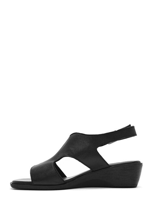 Kadın Siyah Dolgu Topuklu Deri Sandalet 25SFD153218 - Görsel 3