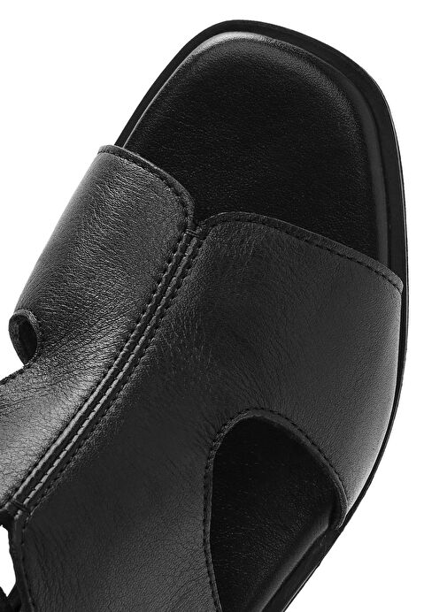 Kadın Siyah Dolgu Topuklu Deri Sandalet 25SFD153218 - Görsel 9