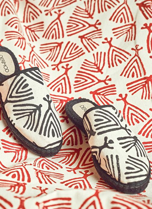 Kastamonu Taş Baskı Kadın Siyah Desenli Espadril Terlik 25SFD20806F - Görsel 3