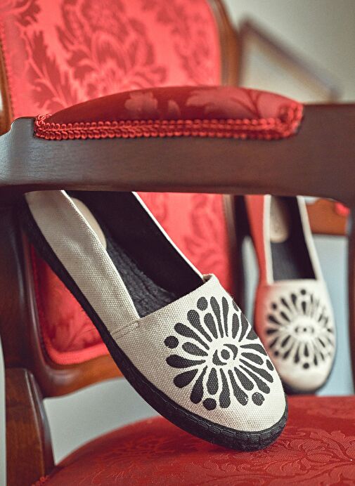 Kastamonu Taş Baskı Kadın Siyah Desenli Espadril 25SFD20826F - Görsel 3