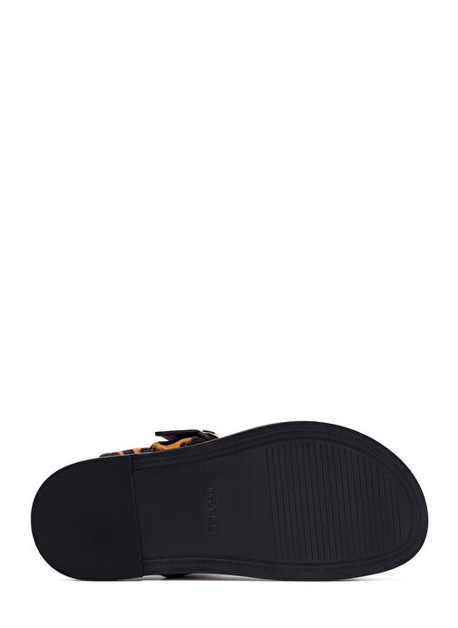 Kadın Leopar Parmak Arası Deri Sandalet 25SFD5513W2 - Görsel 5