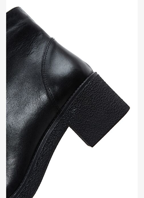 Kadın Siyah Fermuarlı Kalın Topuklu Deri Casual Bot 25WFD411418 - Görsel 9