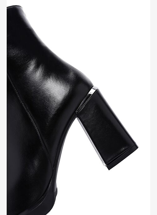 Kadın Siyah Fermuarlı Kalın Topuklu Deri Bot 25WFD131018 - Görsel 9