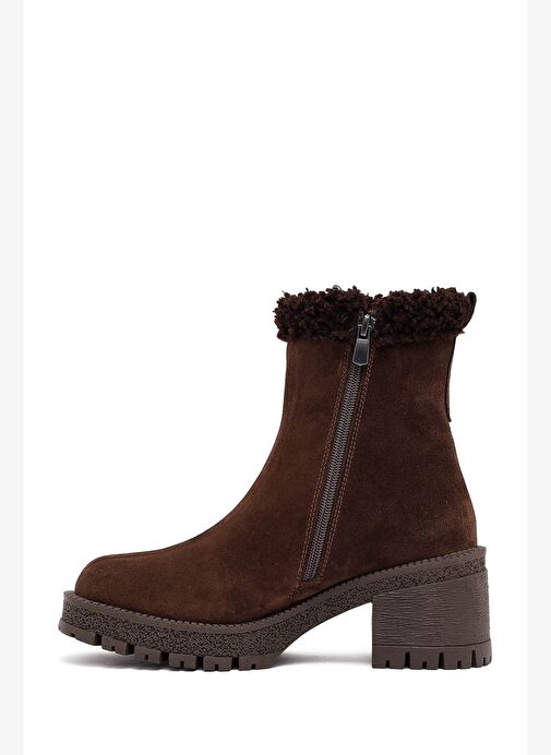 Kadın Kahverengi Fermuarlı Kalın Topuklu Süet Deri Bot 25WFD131810 - Görsel 5