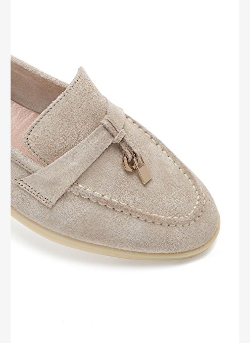 Kadın Bej Aksesuarlı Süet Deri Loafer 25SFD133110 - Görsel 8