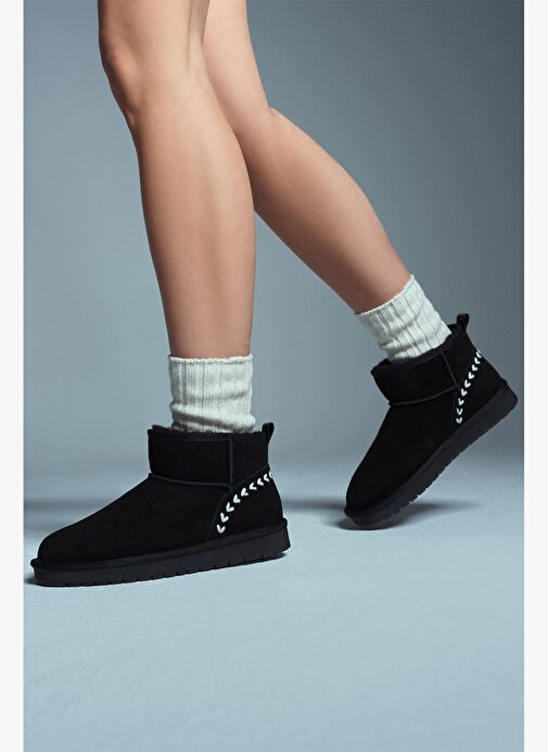 Kadın Siyah Kürk Detaylı Süet Deri Teddy Bot 25WFD478010 - Görsel 9