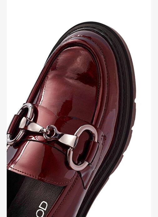 Kadın Bordo Toka Detaylı Rugan Deri Maskülen Loafer 25AFD160016 - Görsel 9