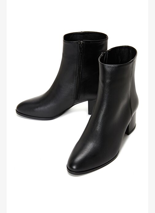 Kadın Siyah Fermuarlı Kısa Kalın Topuklu Deri Bot 25WFD160718 - Görsel 4