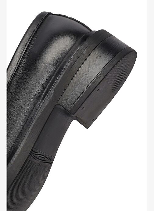 Kadın Siyah Tokalı Deri Maskülen Loafer 25AFD183818 - Görsel 9