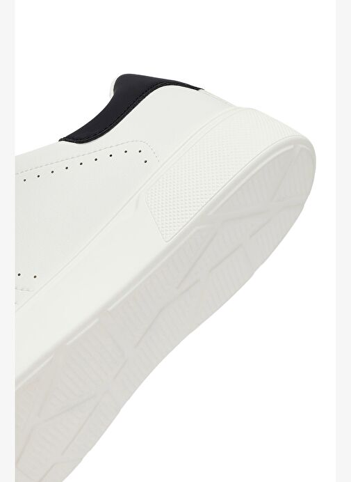 Erkek Beyaz Bağcıklı Kalın Tabanlı Sneaker 25WFD6945PV - Görsel 9