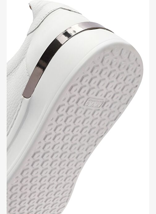 Erkek Beyaz Bağcıklı Kalın Tabanlı Deri Sneaker 25WFD6107FT - Görsel 9