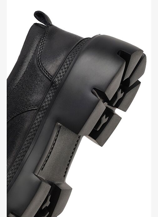 Erkek Siyah Bağcıklı Kalın Tabanlı Deri Casual Ayakkabı 25WFD701118 - Görsel 9