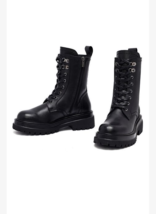 Kadın Siyah Fermuarlı Bağcıklı Kalın Tabanlı Deri Postal Bot 25WFD202118 - Görsel 4