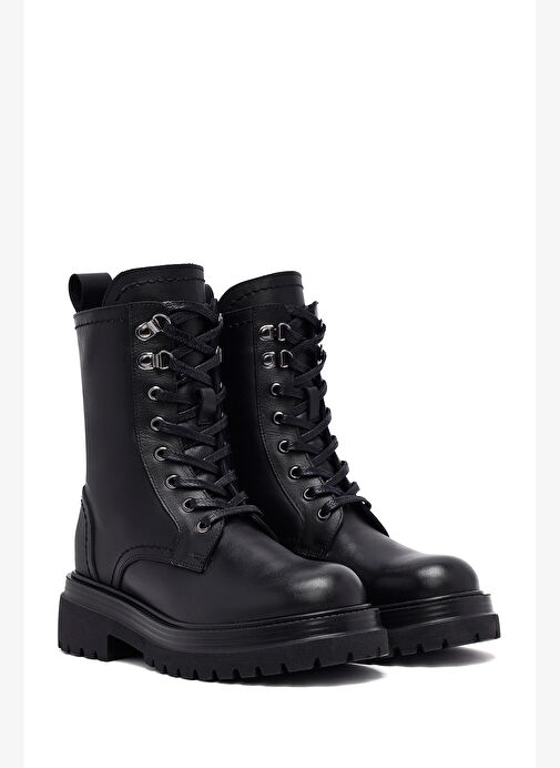 Kadın Siyah Fermuarlı Bağcıklı Kalın Tabanlı Deri Postal Bot 25WFD202118 - Görsel 5