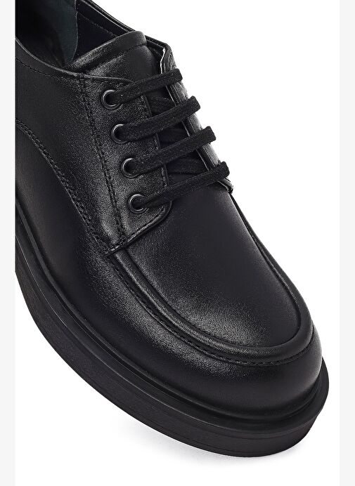 Kadın Siyah Bağcıklı Deri Casual Ayakkabı 25AFD510018 - Görsel 9