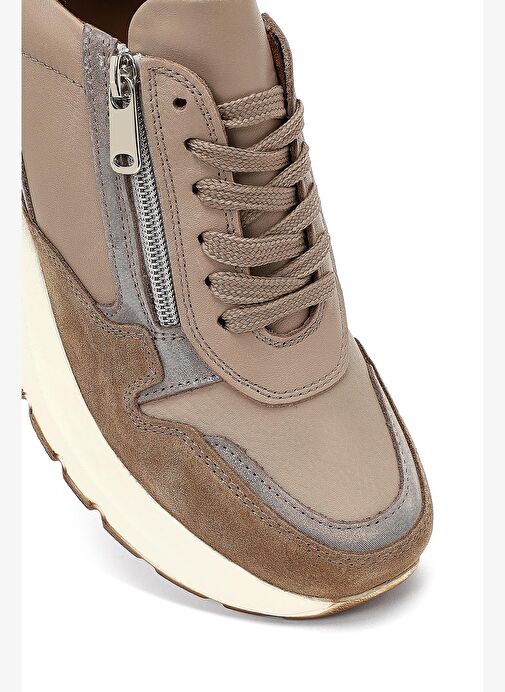 Kadın Vizon Bağcıklı Fermuar Detaylı Dolgu Topuklu Deri Sneaker 25AFD370514 - Görsel 6