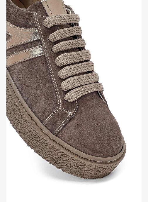 Kadın Vizon Bağcıklı Kalın Tabanlı Süet Deri Sneaker 25AFD511110 - Görsel 9