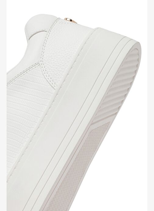 Kadın Beyaz Bağcıklı Kalın Tabanlı Sneaker 25AFD430918 - Görsel 9