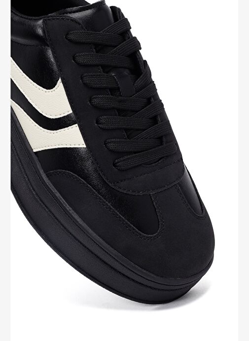 Kadın Siyah Bağcıklı Kalın Tabanlı Sneaker 25AFD430814 - Görsel 9