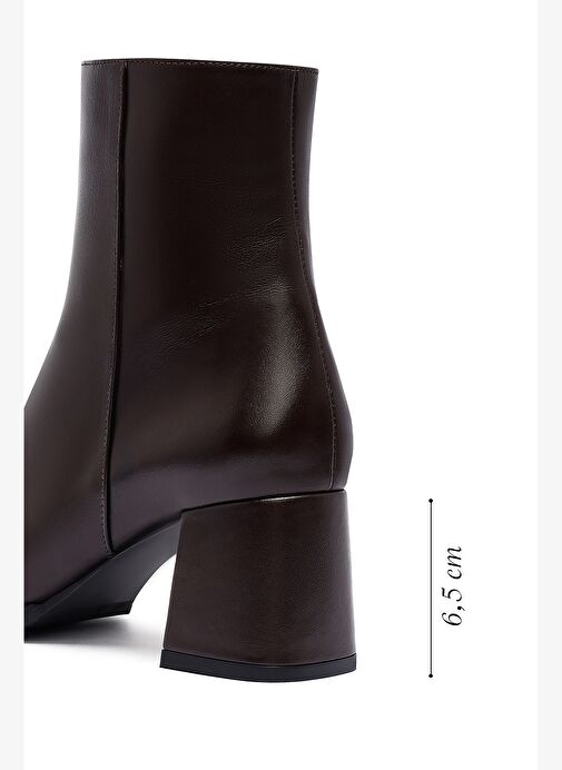 Kadın Kahverengi Fermuarlı Kalın Topuklu Deri Bot 25WFD132618 - Görsel 3