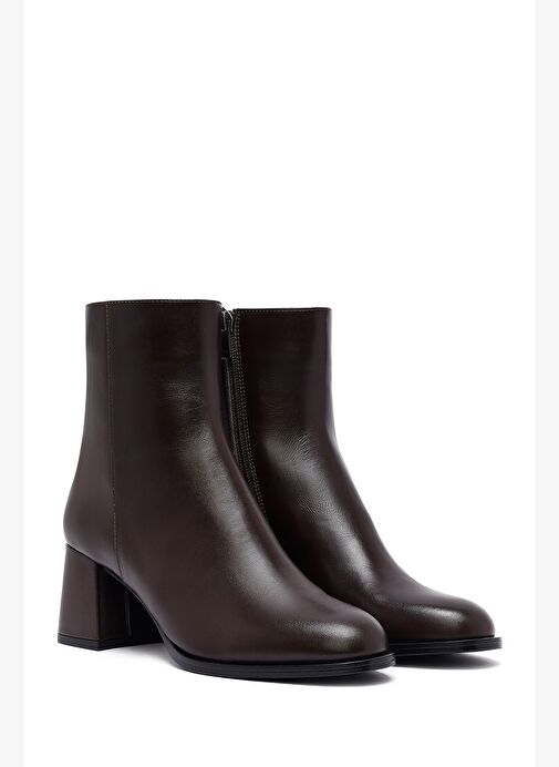 Kadın Kahverengi Fermuarlı Kalın Topuklu Deri Bot 25WFD132618 - Görsel 5