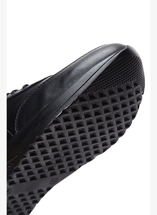 Kadın Siyah Bağcıklı Deri Casual Ayakkabı 25AFD412318 - Görsel 9